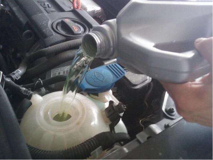 冷卻液消泡劑應(yīng)用場(chǎng)景圖