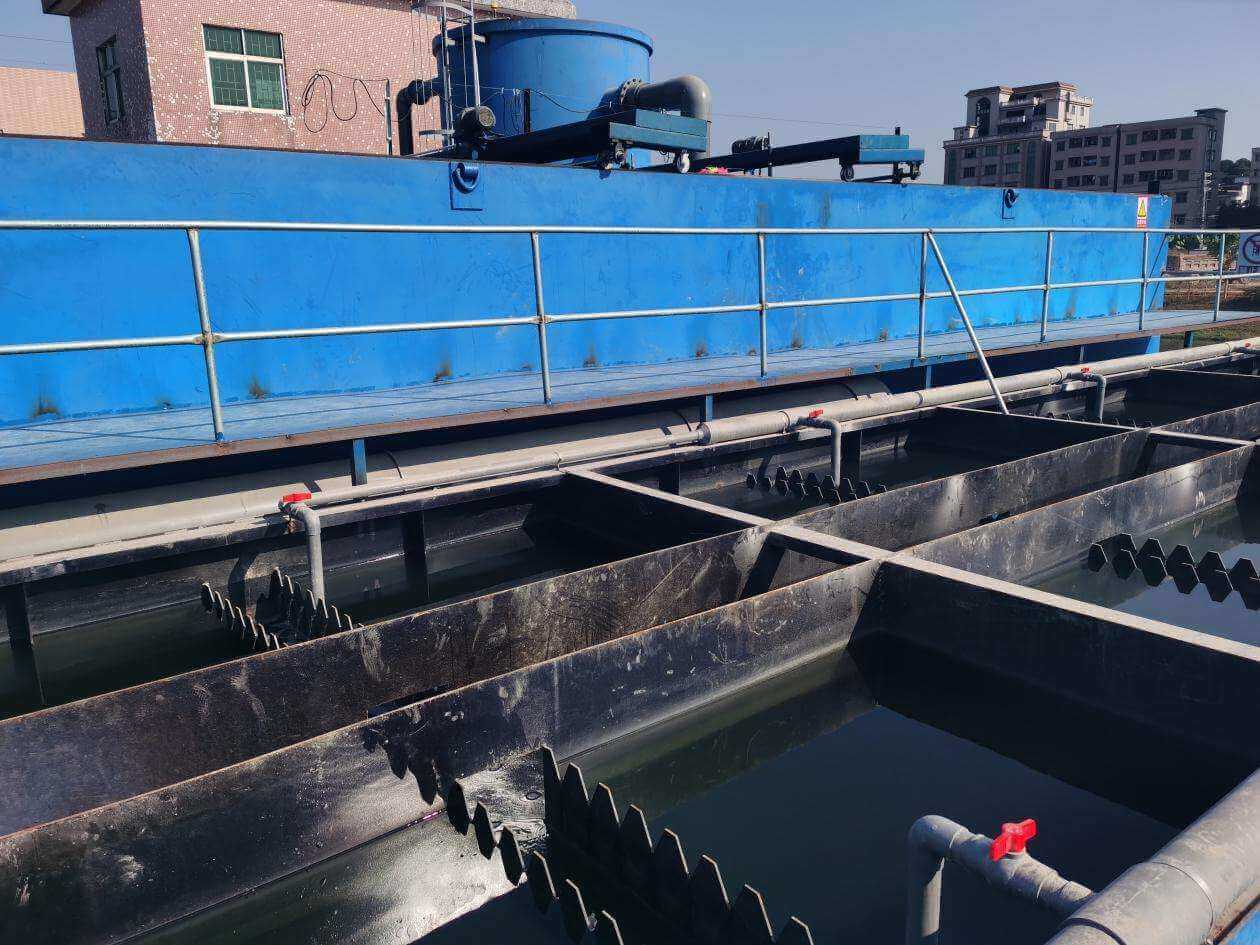 日化污水處理起泡怎么處理？泡沫多的原因是什么？