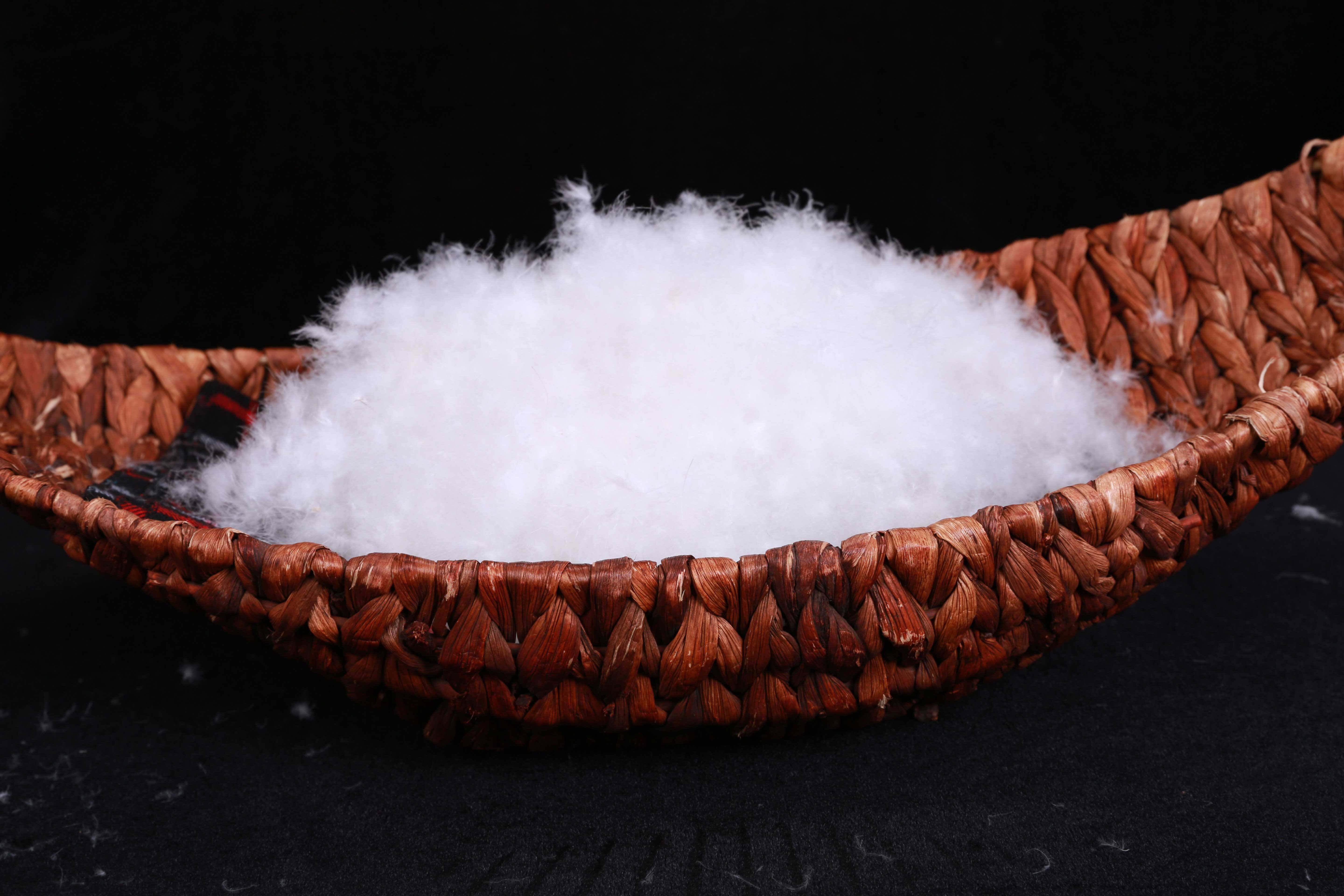 羽毛清洗出現(xiàn)大量泡沫，選擇什么樣的消泡劑呢？